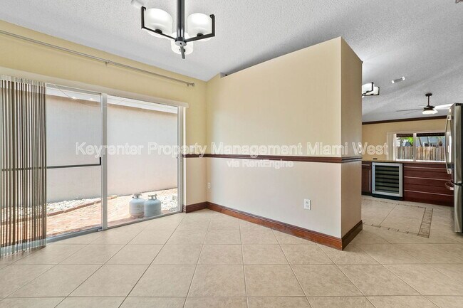 Building Photo - 15431 SW 140th St