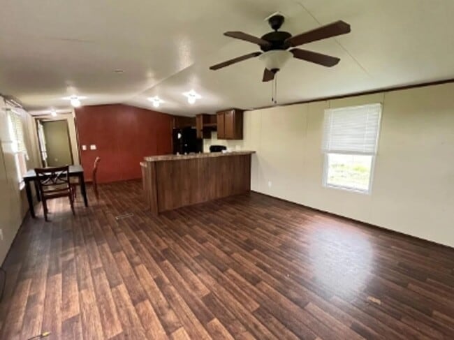 Building Photo - 5260 SW 1140