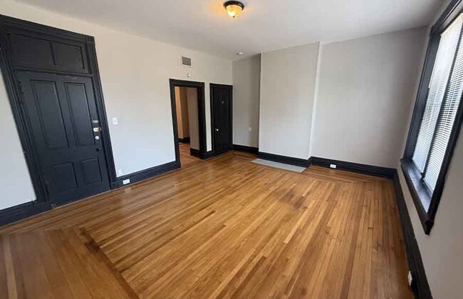 Building Photo - 2215 Ohio Ave