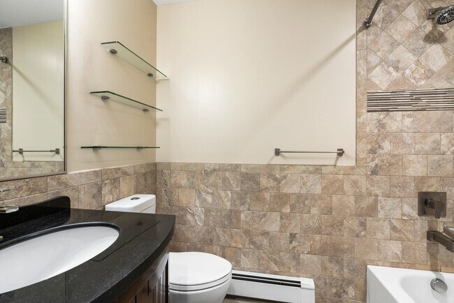 Building Photo - 14A Riverview Cir