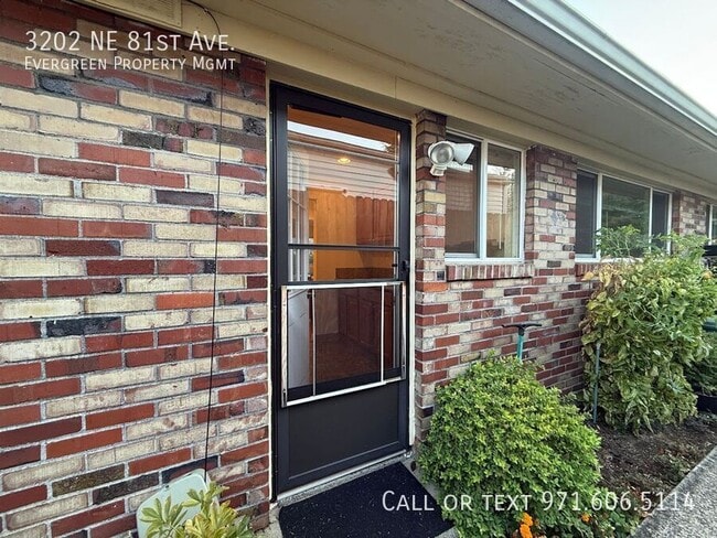 Building Photo - 3202 NE 81st Ave