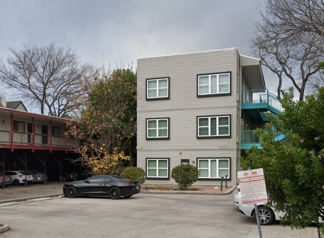 Building Photo - Leon Street Apartments