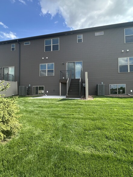 Building Photo - 8220 Colby Pl