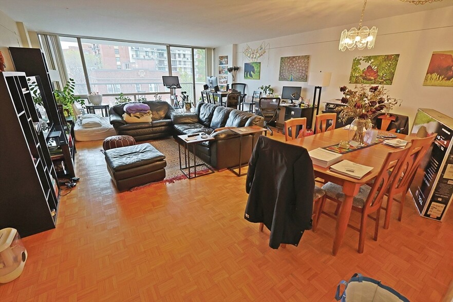 Building Photo - 45 Longwood Ave