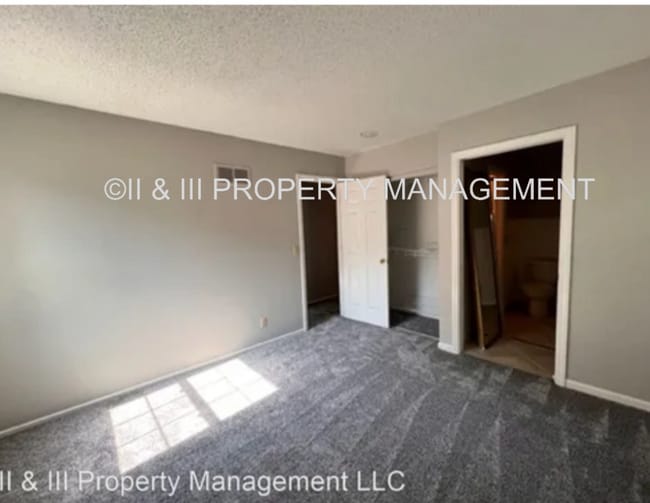 Building Photo - 15921 W 129th St