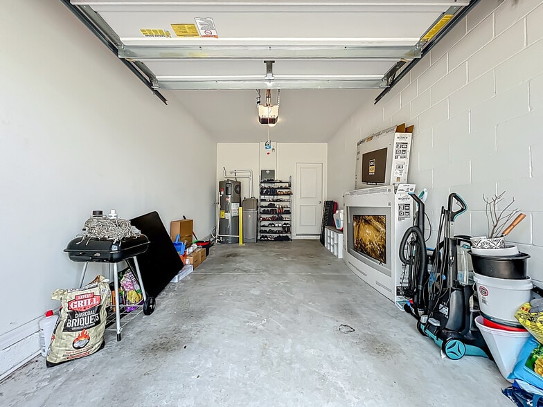 Building Photo - 3769 Hampton Chase Ln