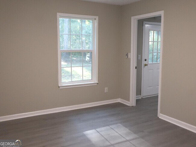 Building Photo - 2654 Spencers Trace NE