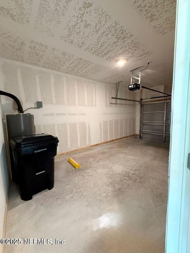 Building Photo - 1469 Jeremiah St