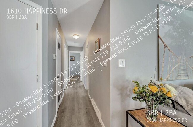 Building Photo - 1610 Happiness Dr