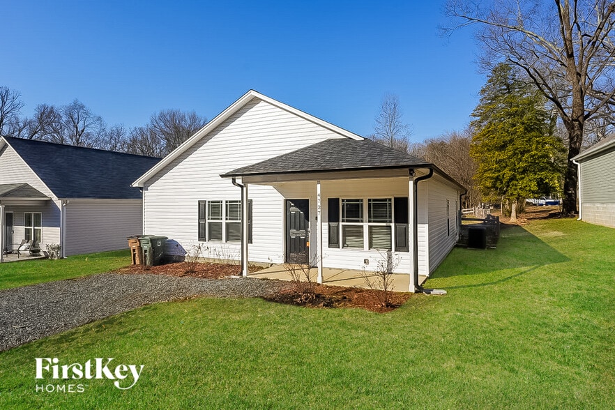 Building Photo - 4727 Holders Rd