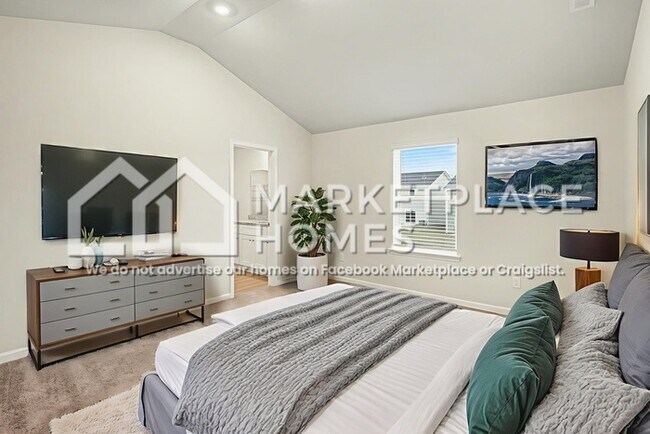 Building Photo - 2047 Lala Loop