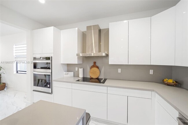 Building Photo - 2165 SW 145th Ave