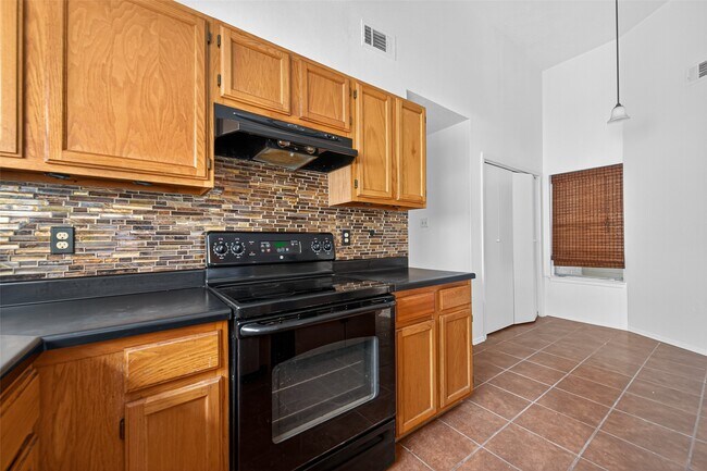 Building Photo - 4726 Hickorygate Dr