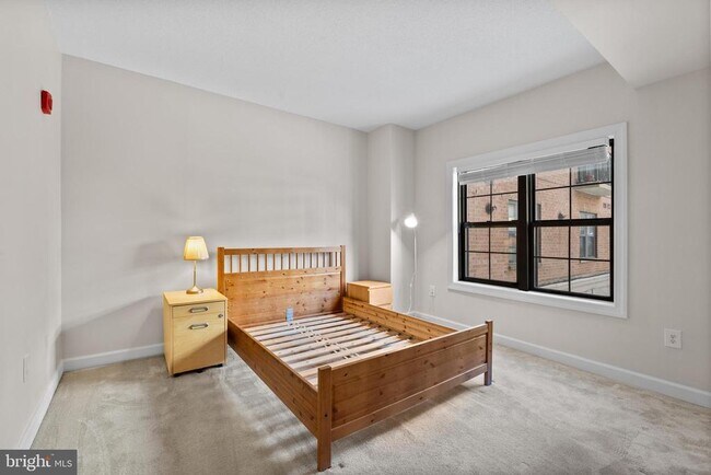 Building Photo - 1111 25th St NW