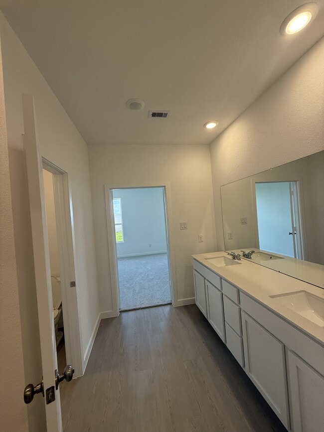 Building Photo - 26634 Prairie Smoke Ln