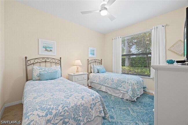 Building Photo - 9844 Venezia Cir