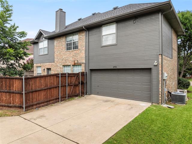 Building Photo - 2504 Meadow Hills Ln