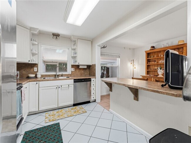 Building Photo - 4335 82nd St