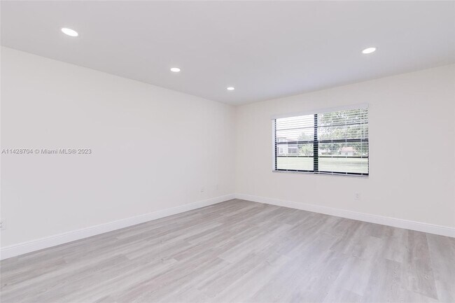 Building Photo - 21559 Cypress Hammock Dr