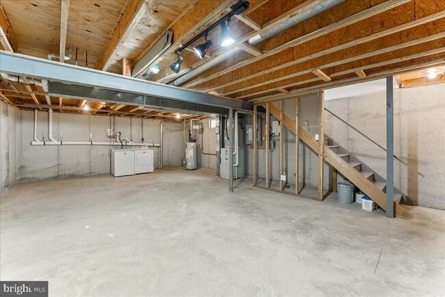 Building Photo - 317 N Olive St