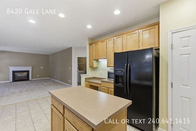 Building Photo - 8420 Gale Ln