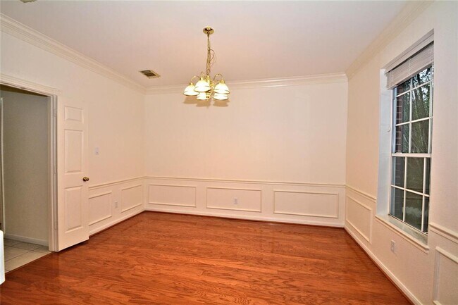Building Photo - 17315 Marigold Dr