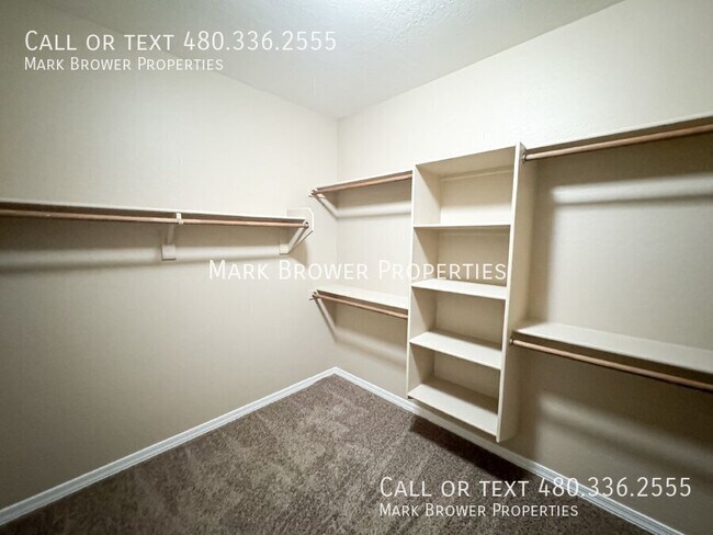 Building Photo - 1124 W Fir Tree Rd