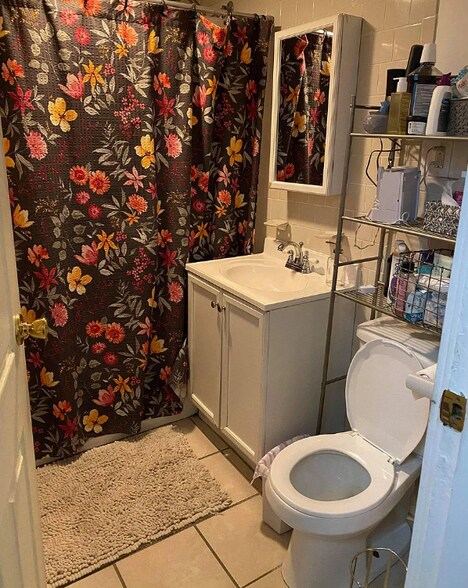 Building Photo - 13 Waterhouse St