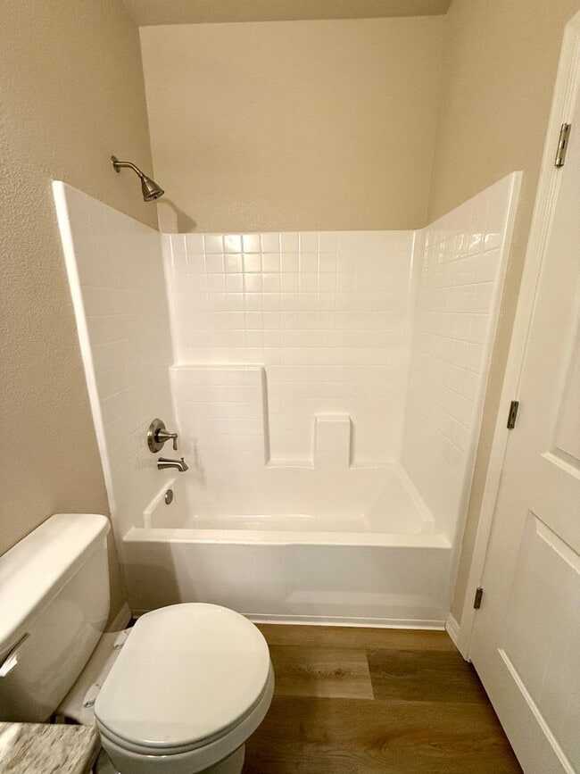 Building Photo - 3774 Meadowbrook Ln