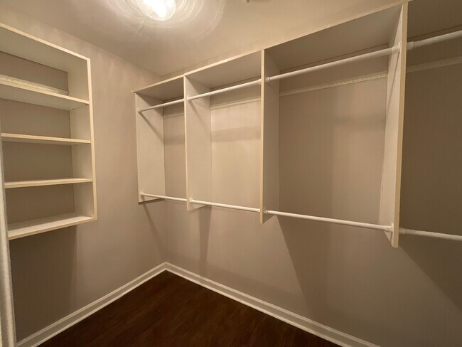 Huge master closet - 4 Creekbend Ct