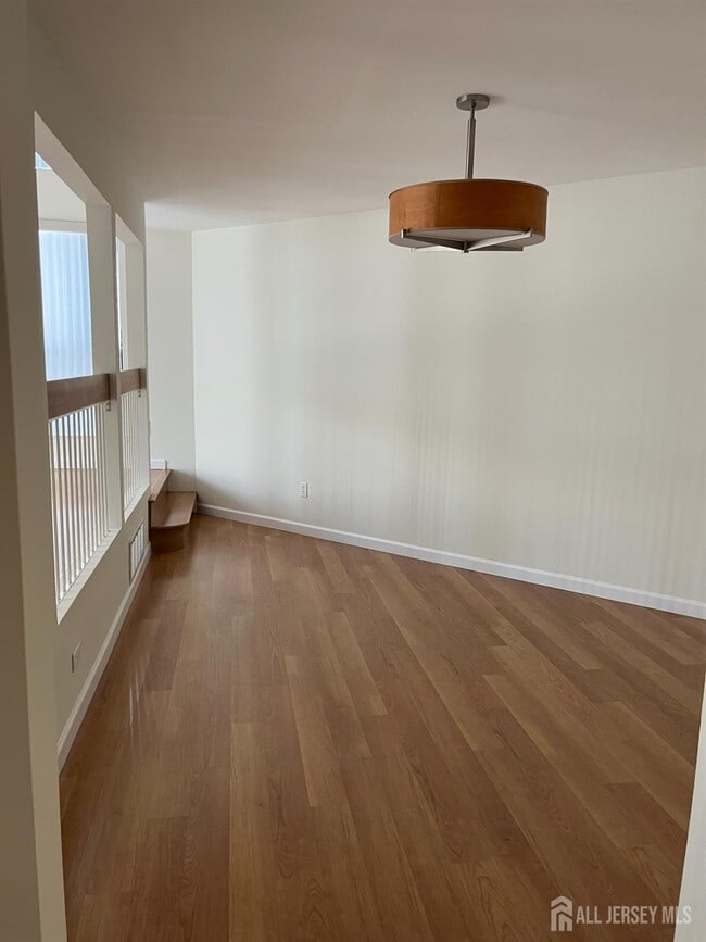 Building Photo - 46 Ironwood Ct