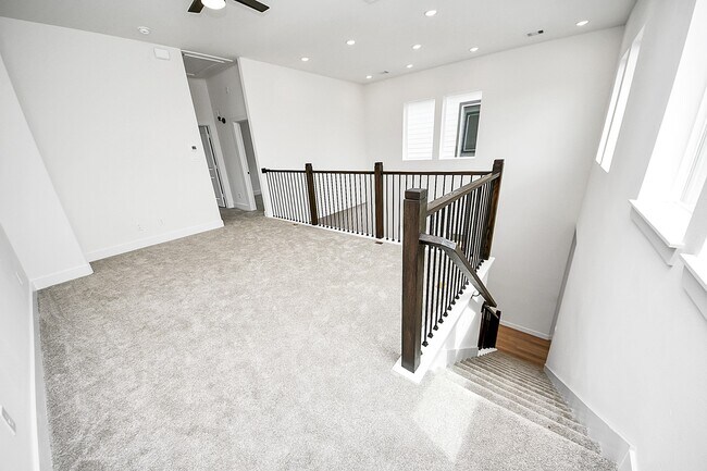 Building Photo - 4338 Avron Dr