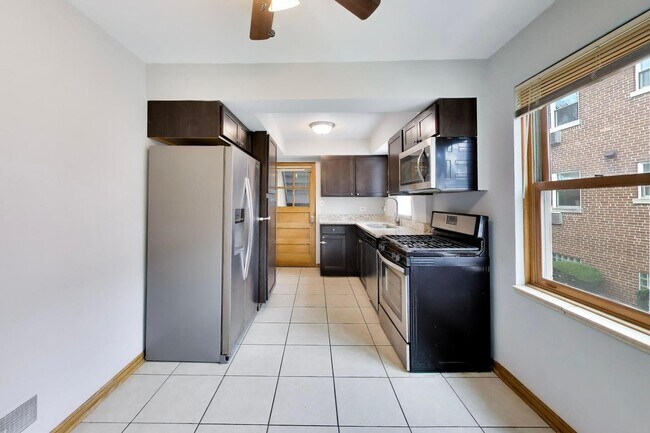 Building Photo - 3024 S Harlem Ave