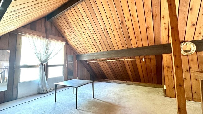 Building Photo - Available Now - Highly Desired 2 Bedroom, ...