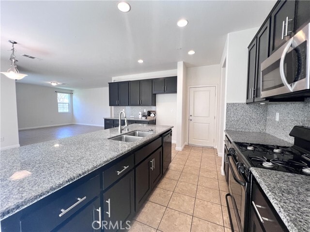 Building Photo - 2866 S Via Belamaria