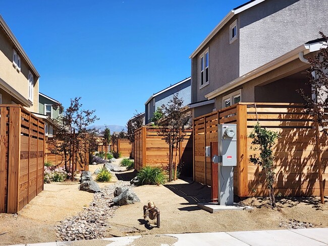 Building Photo - Brand New Townhome for Rent in Minden, NV