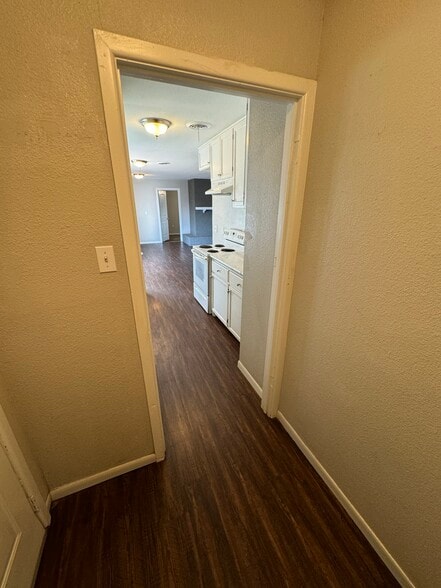Building Photo - 5412 39th Dr