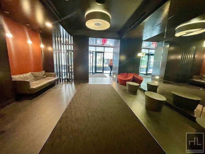 Building Photo - Beautiful 1 Bedroom In Murray Hill! $4,325