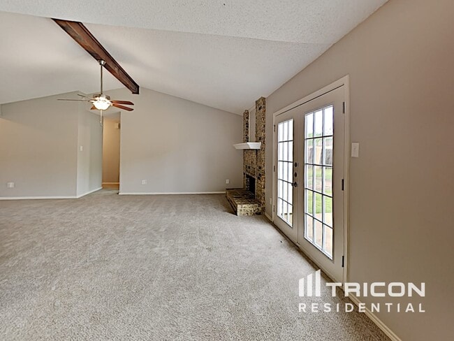 Building Photo - 227 Lemon Dr