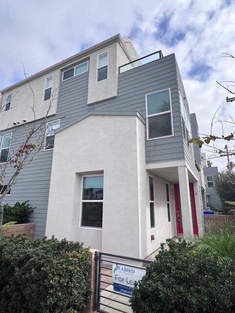 Building Photo - 301 Cassidy St
