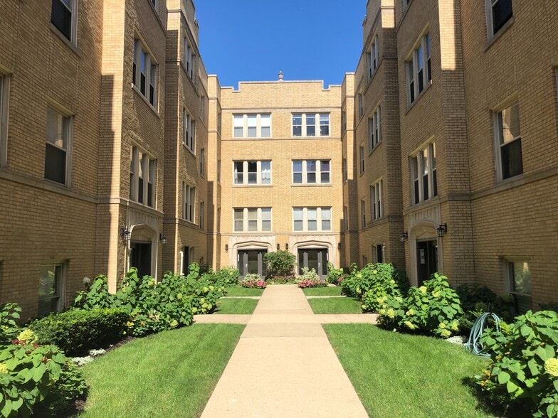 Exterior - 1118-28 E. Hyde Park Blvd.