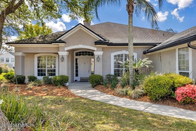 Building Photo - 137 Oak View Cir