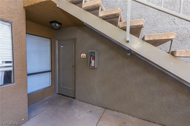 Building Photo - 3151 N Soaring Gulls Dr