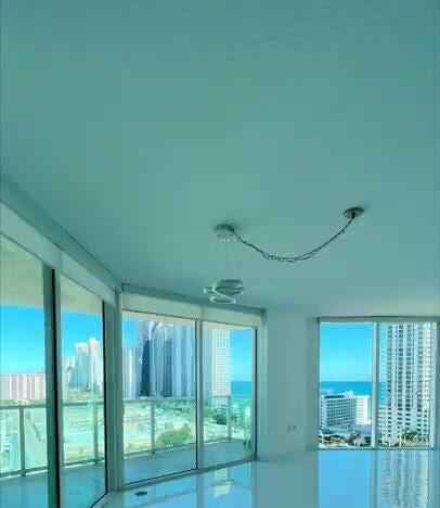 Building Photo - 200 Sunny Isles Blvd
