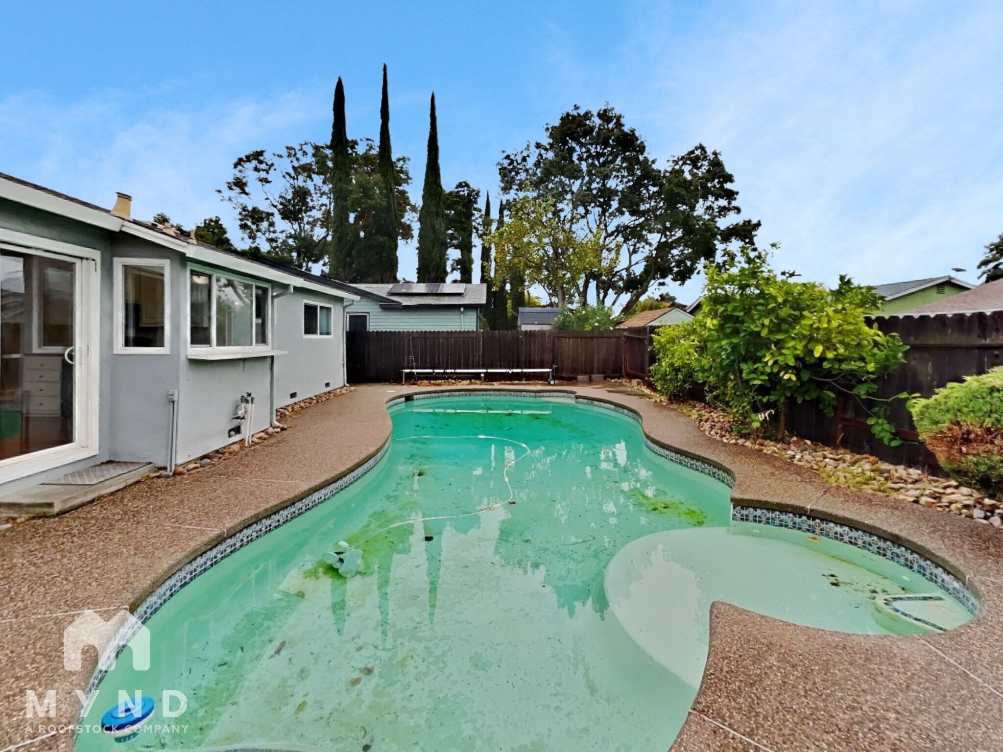 Building Photo - 2113 Merritt Pl