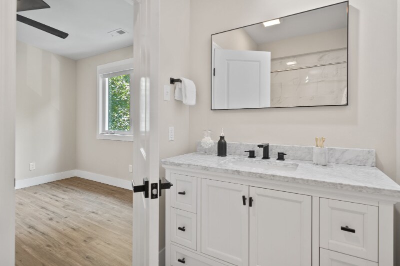 Building Photo - 1629 Forest Ave