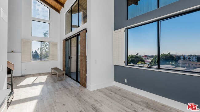 Building Photo - 1505 Purdue Ave