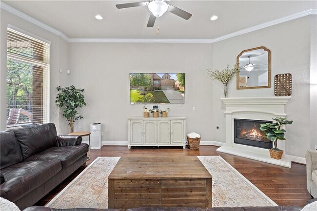 Building Photo - 4304 Valley Oaks Dr