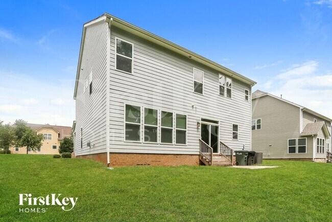 Building Photo - 2708 Woodlands Creek Dr