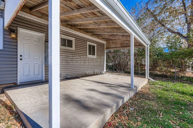 Building Photo - 4350 E Utah Pl